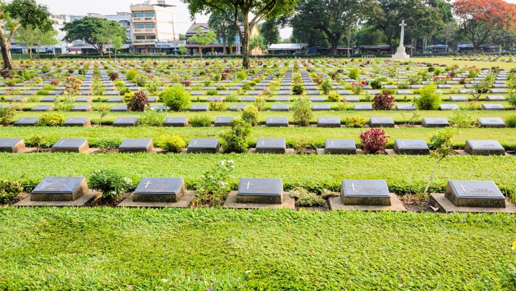 Cimetière de guerre à Kanchanaburi (Don Rak) - Kanchanaburi War Cemetery