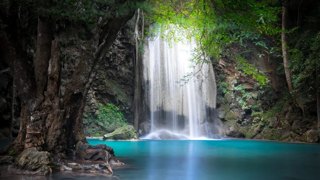 Profite de la plus belle cascade de Thaïlande (Erawan Waterfalls) - que faire à Kanchanaburi