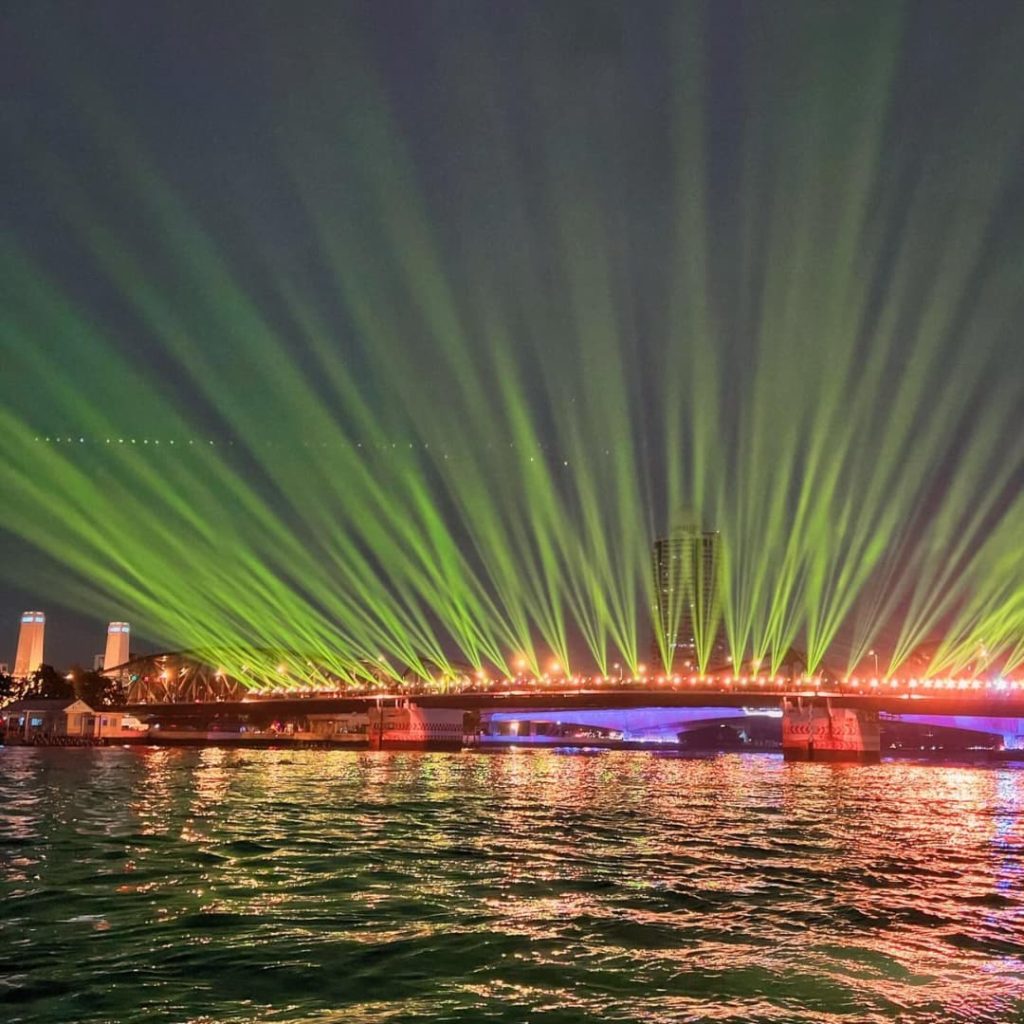 Animation lumineuse pour Loy krathong à Bangkok