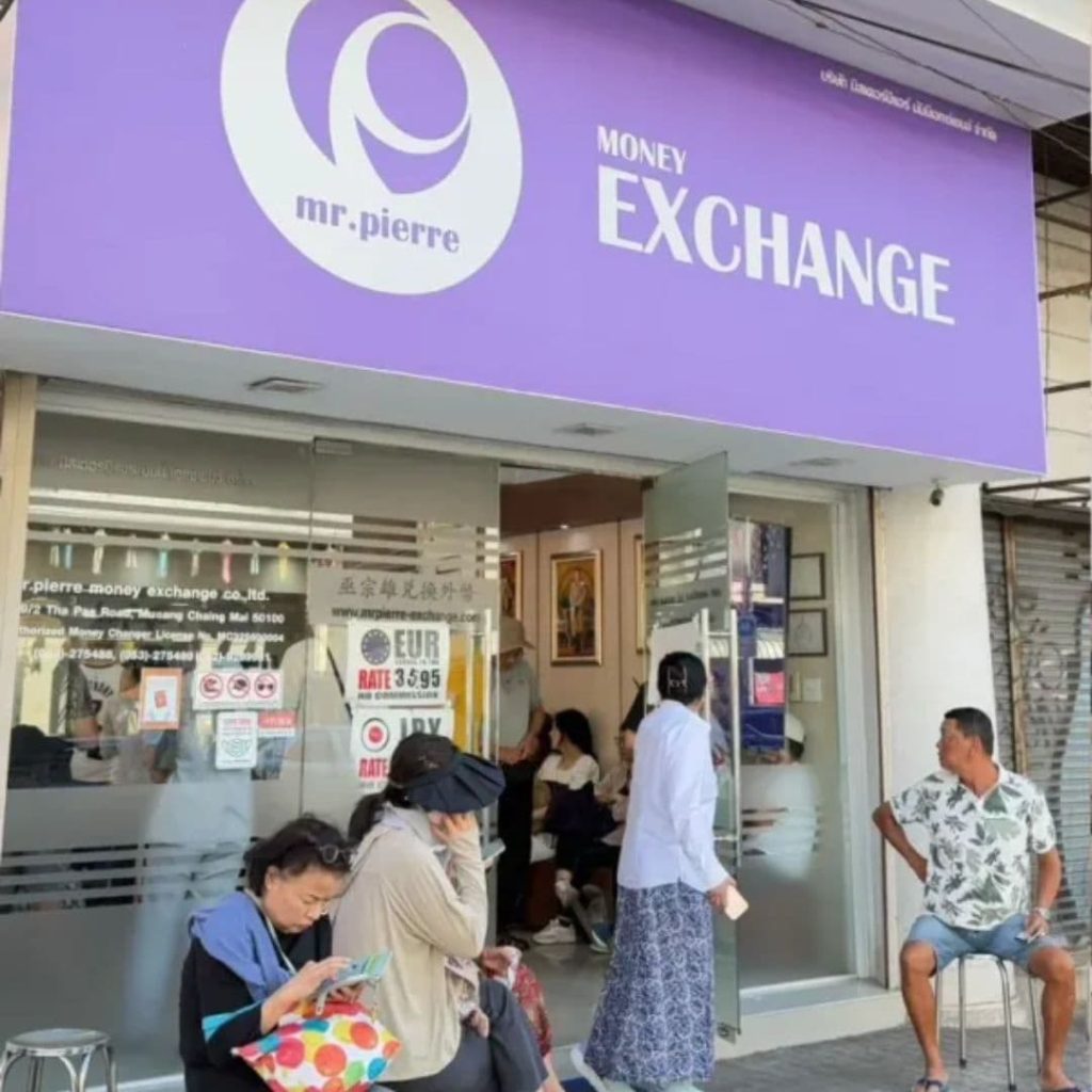 devanture du bureau de change Mr. Pierre chiang mai