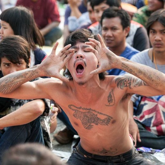 Le festival des tatouages sacrés Sak Yant Thailande insolite
