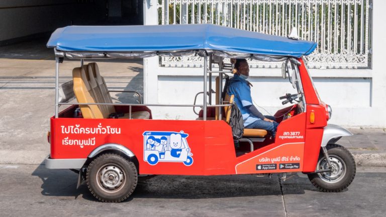 Muvmi l'app de tuk-tuk électrique pour te déplacer à Bangkok