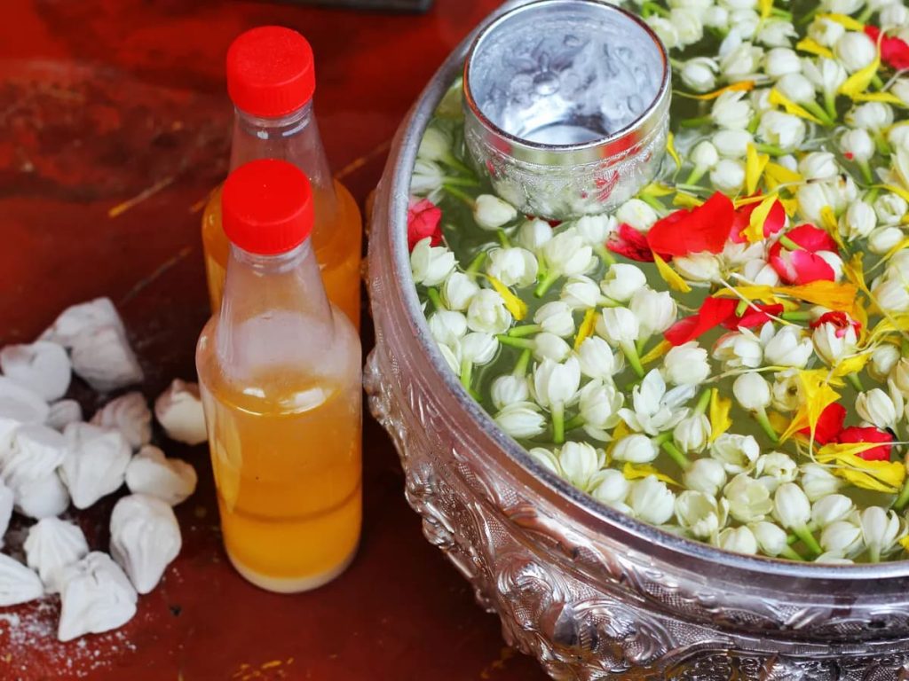 songkran traditionnel thailande